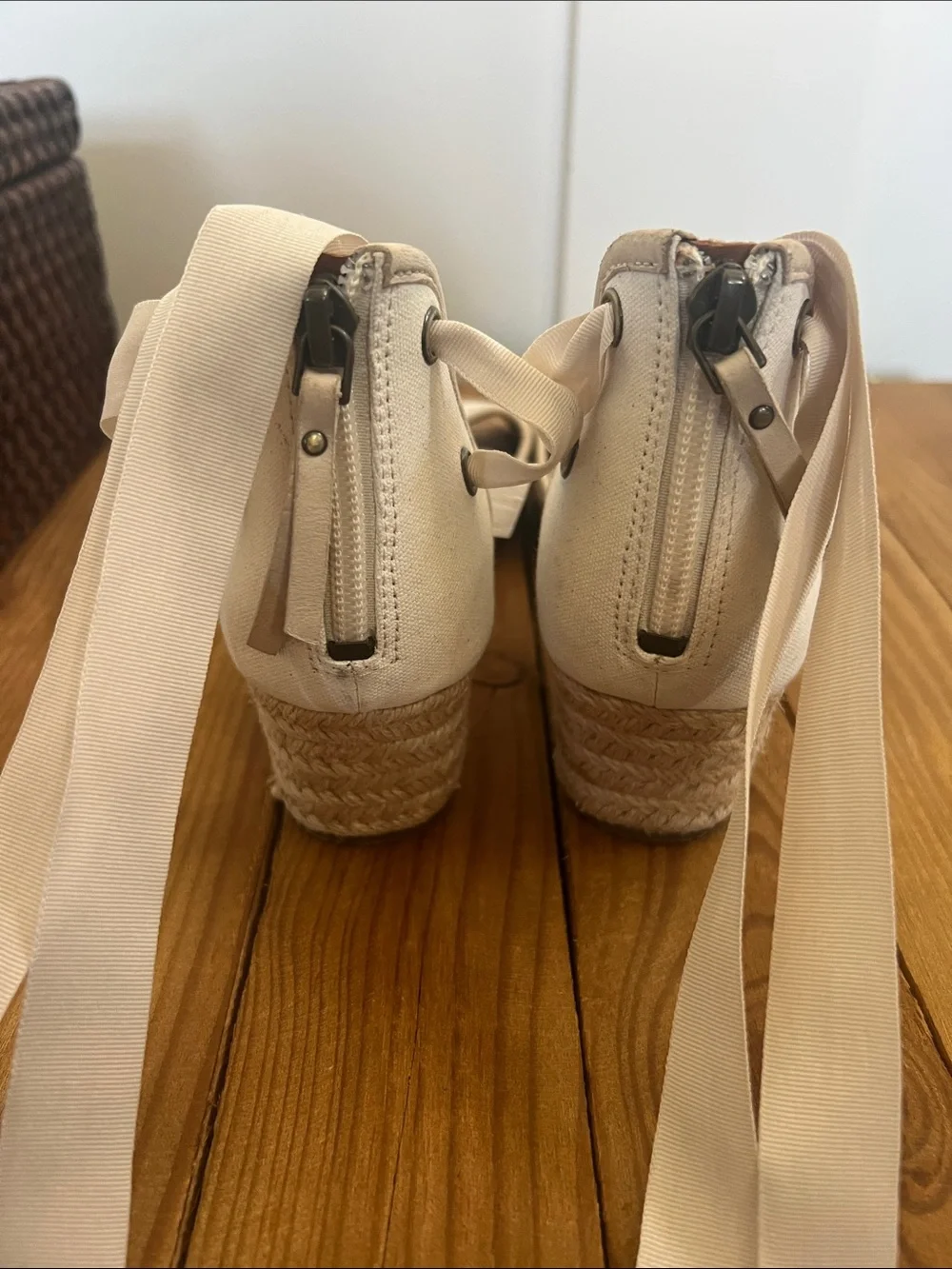 Ugg Amell Australia canvas open toed Jute Wedge Sandals with Ankle Tie